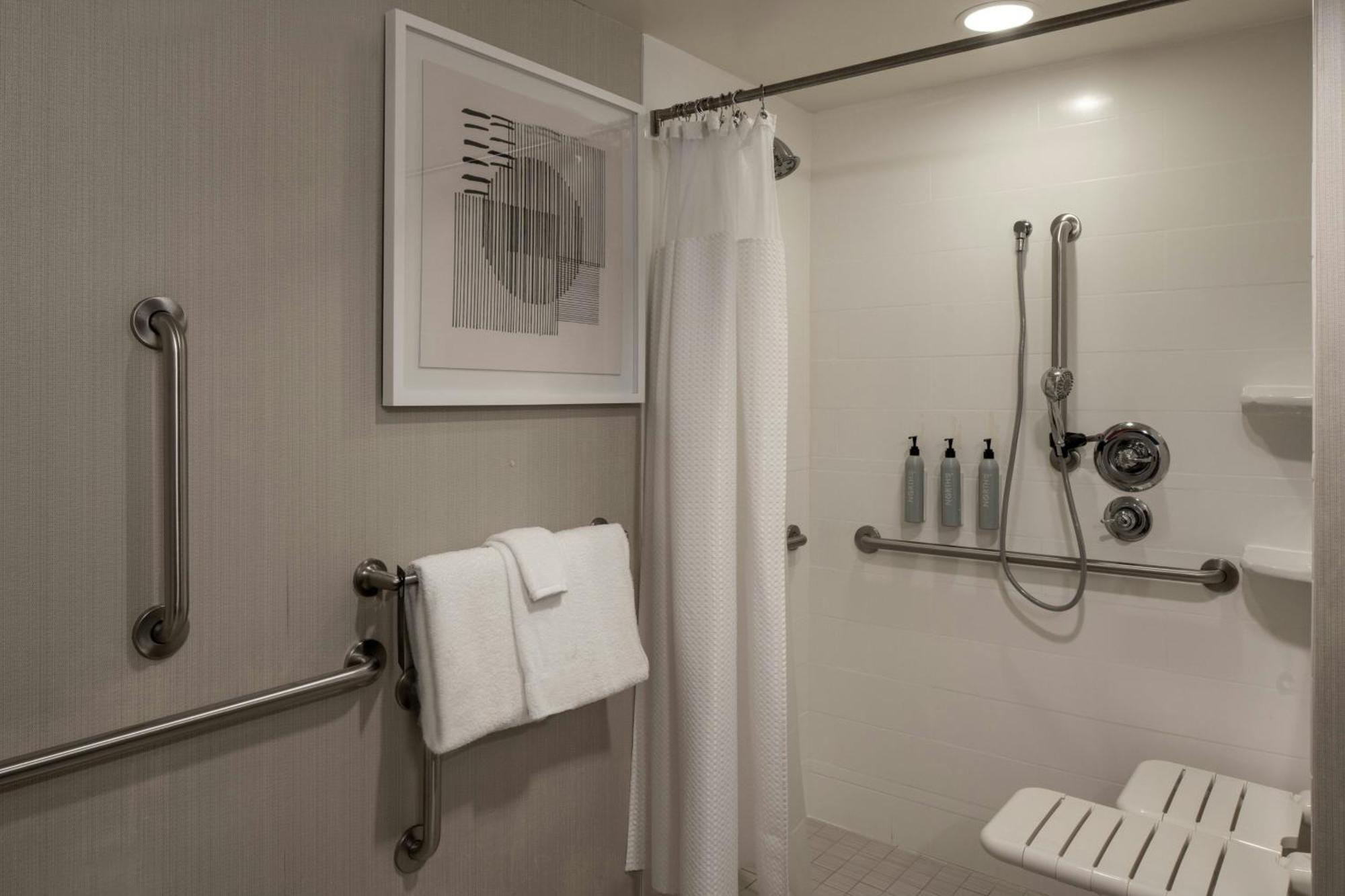 מלון Courtyard By Marriott Jackson Airport/פרל מראה חיצוני תמונה